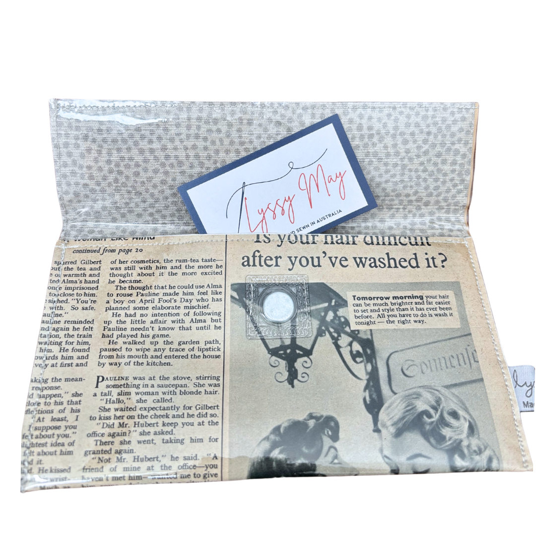 Vintage 1950's women's magazine wallet - Sunsilk Shampoo