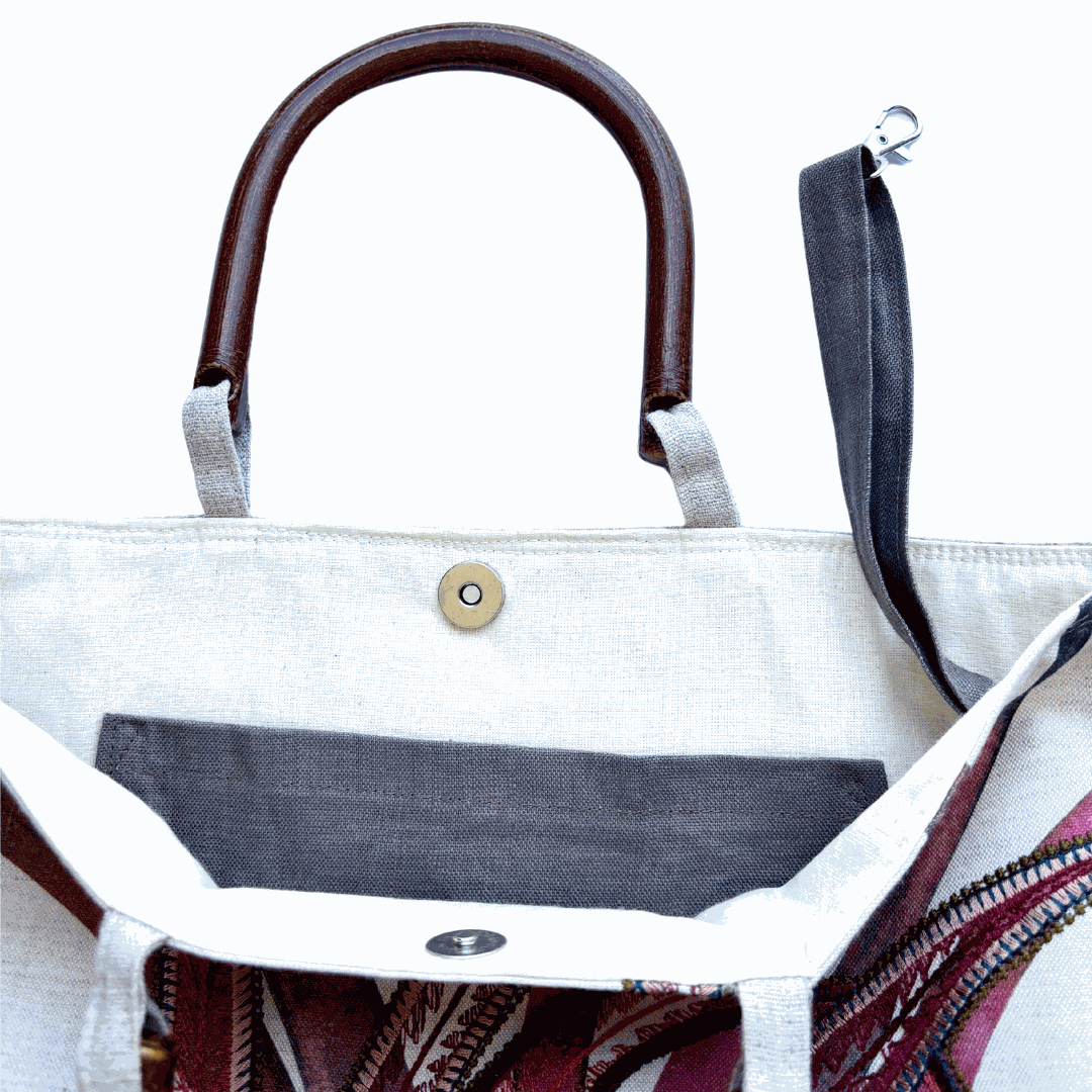 Port Douglas Days Large Shopper with Horse Shoe Handles (Red)