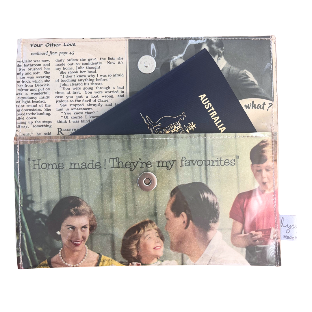 Vintage 1950's magazine wallet - Nestle advertisment