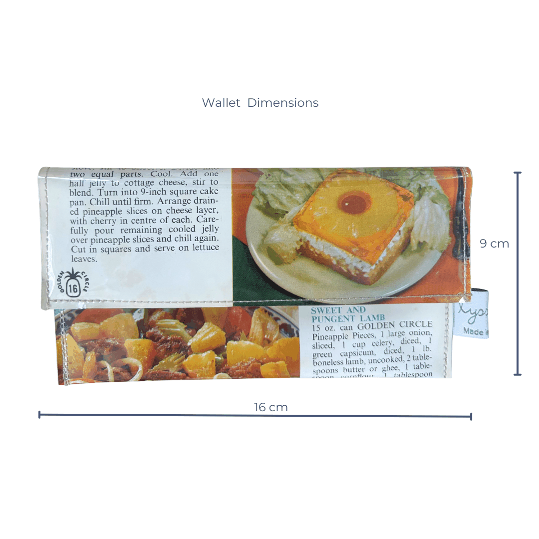 Retro recipe wallet made from vintage 1960s cookbook pages with tropical lunch recipes. Dimensions 16 cm by 9 cm.