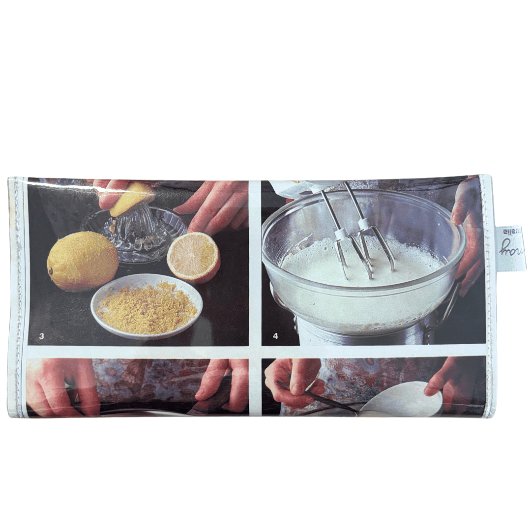Retro Recipe Wallet - Souffle and Fritters
