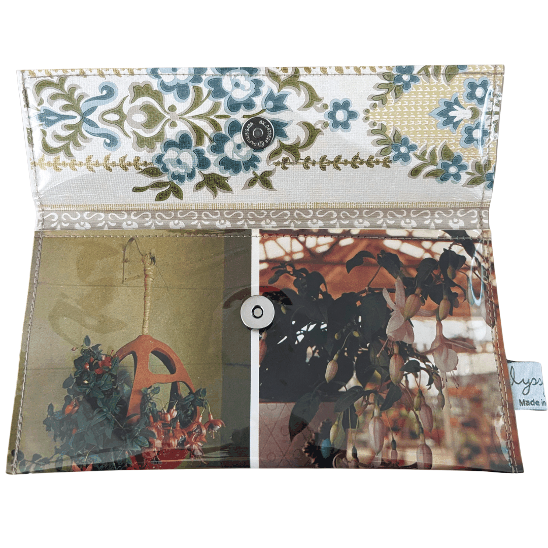 Vintage Garden Book Wallet - Fuschias