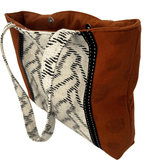 Angled side view of Burnt Caramel Noir tote showing open top, magnetic clasp and burnt toffee Japanese cotton side panel – Lyssy May