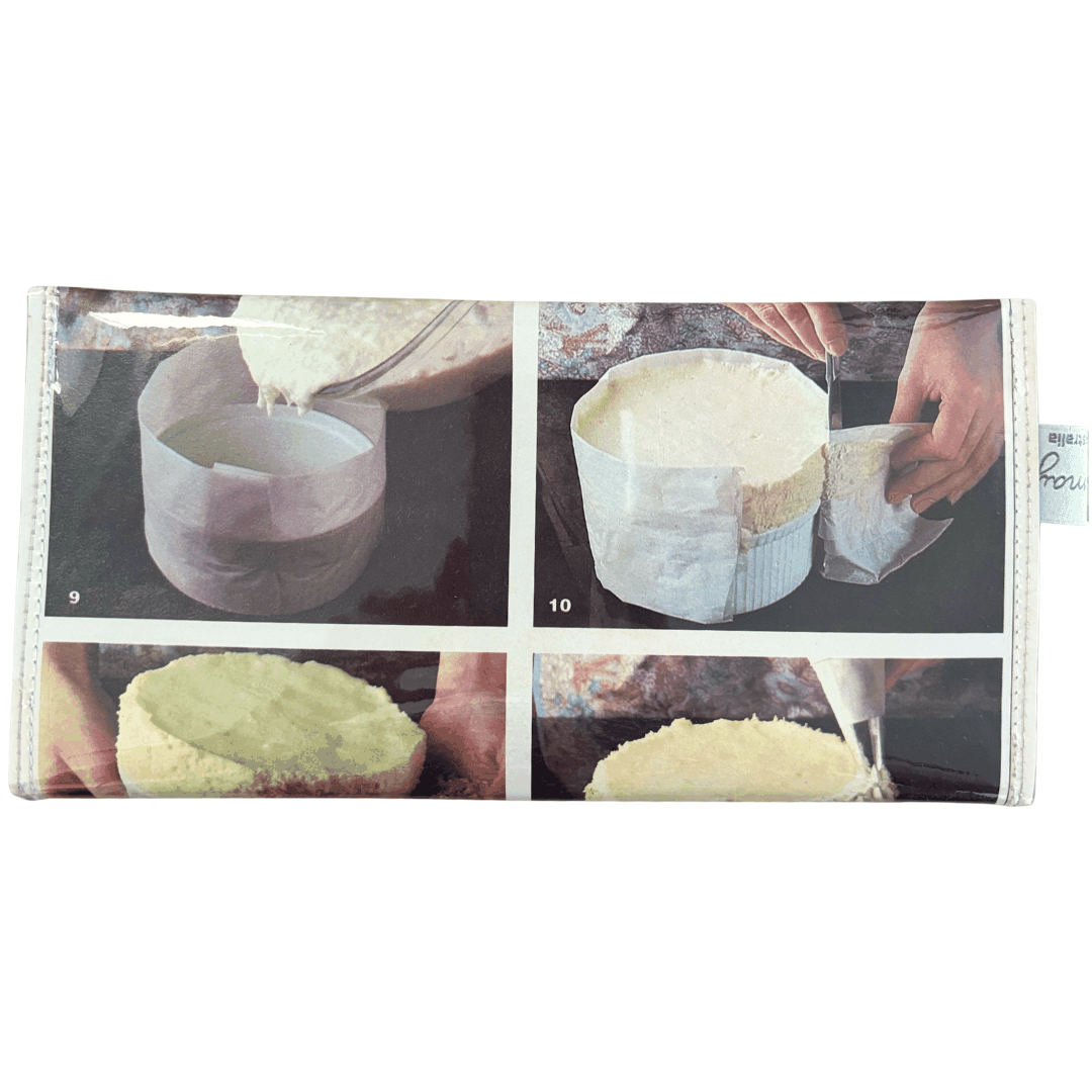 Step-by-step baking instructions created as a wallet